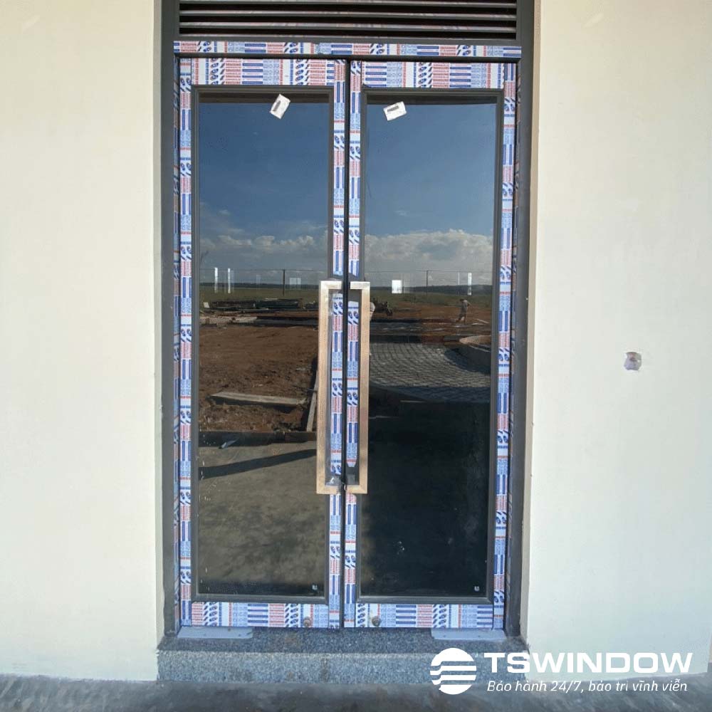 Cửa nhôm Xingfa mở quay 2 cánh